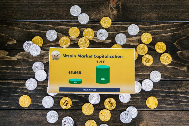 ETF Bitcoin : 2,39 milliards de dollars en une semaine, un record 2026 — le point crypto du 27 septembre